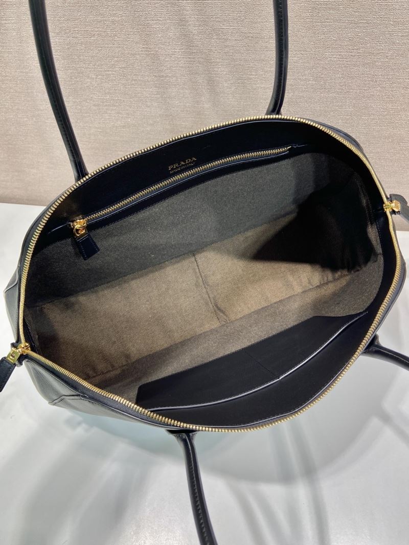 Pra*a top handle bags